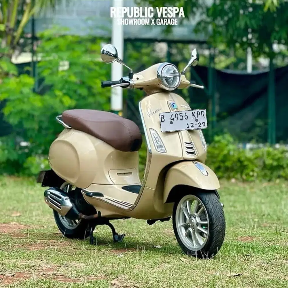 Jual cepat Piaggio Vespa Primavera IGET ABS LED 150 Tahun 2019 warna C