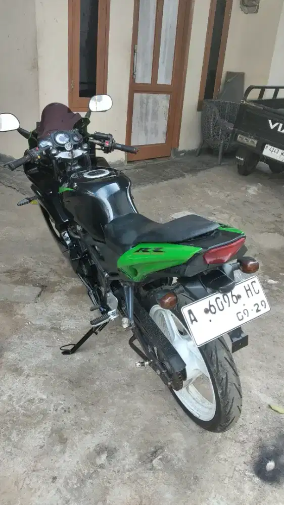 Di jual mtr ninyja 2014 ss kumlit pajak on mahar 17jt500
