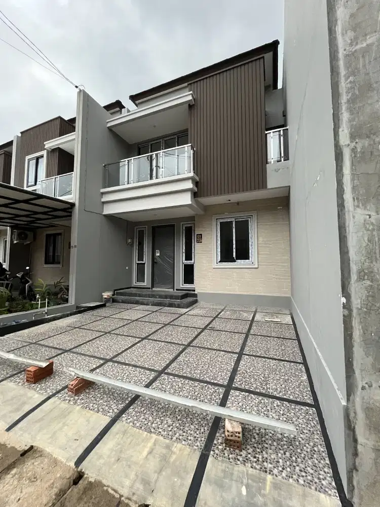 Rumah 2 Lantai Di Daerah Sako Palembang