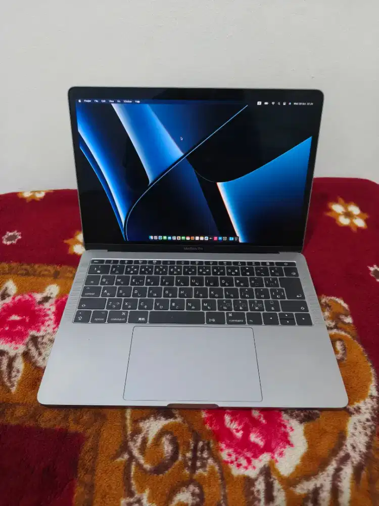 Macbook Pro 13 inch 2017 i7 16gb/512gb cto