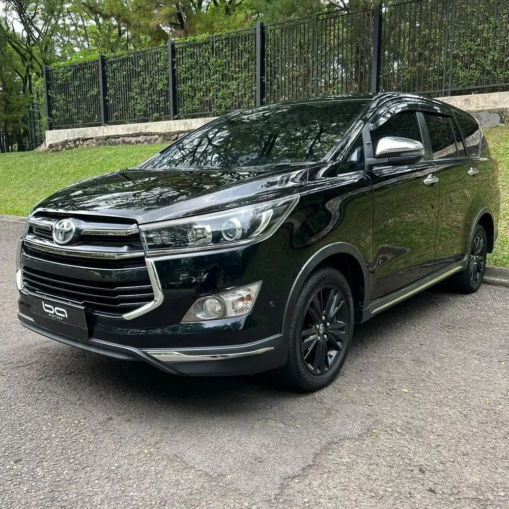 2018 TOYOTA INNOVA VENTURER 2.4 DIESEL A/T