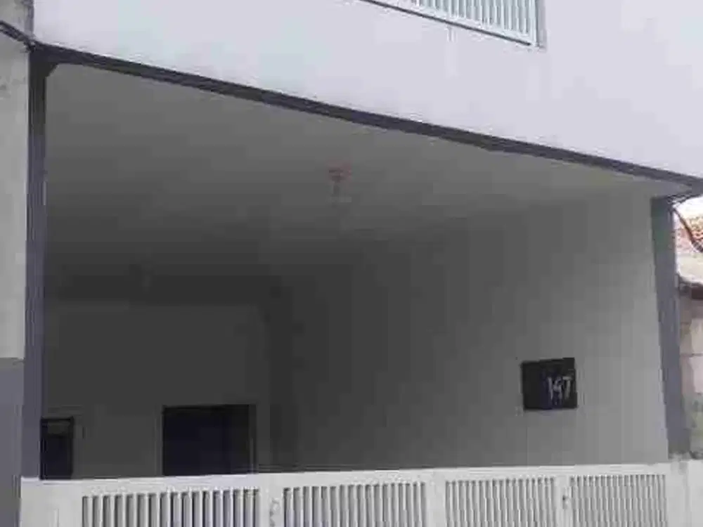 Rumah 2lantai dipondok kacang strategis dekat Graha raya, Bintaro