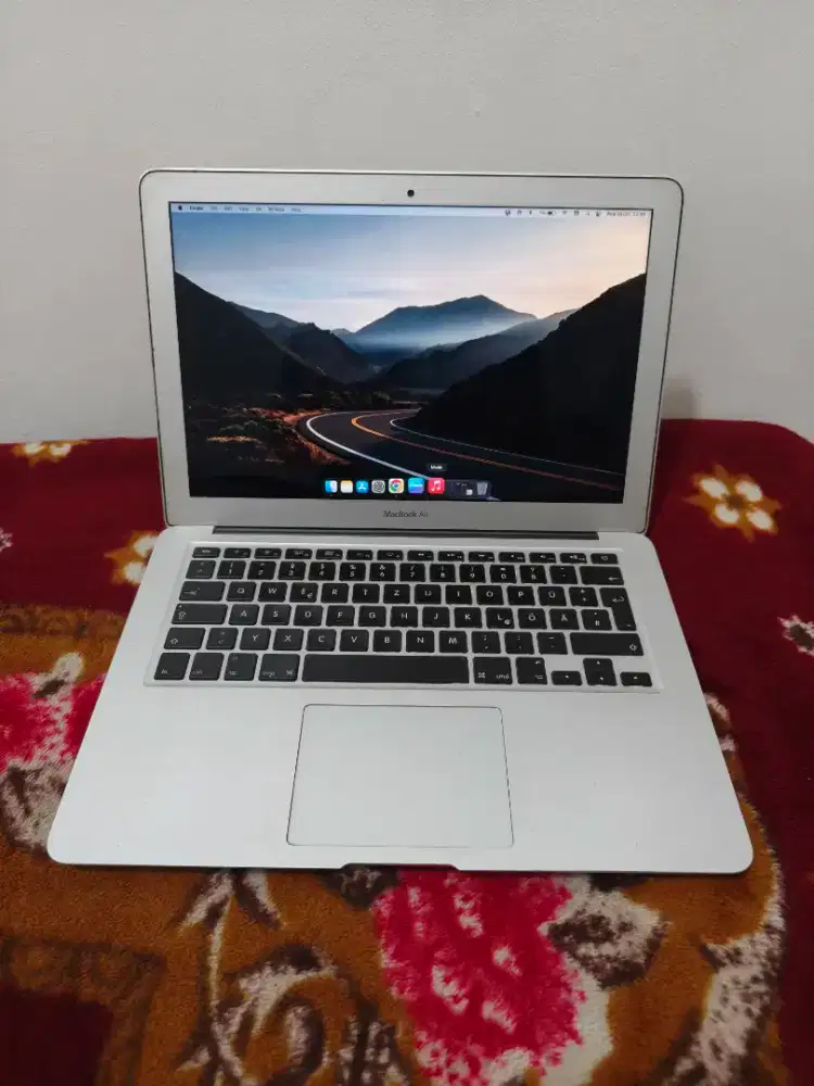 Macbook air 13 inch 2013 i7 8gb/128gb