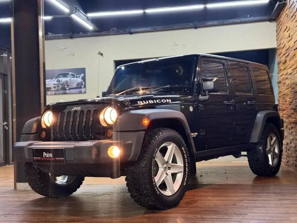 Jeep rubicon 3.6 Tahun 2012 low km