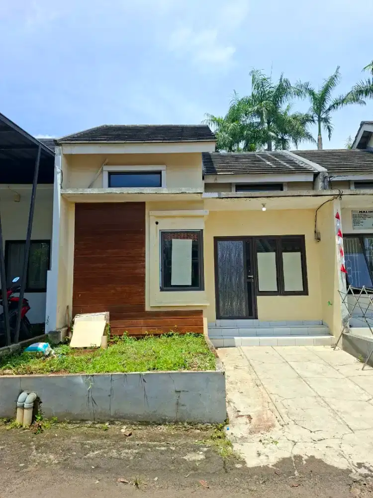 Disewakan / dikontrakan rumah cluster puri arco mas