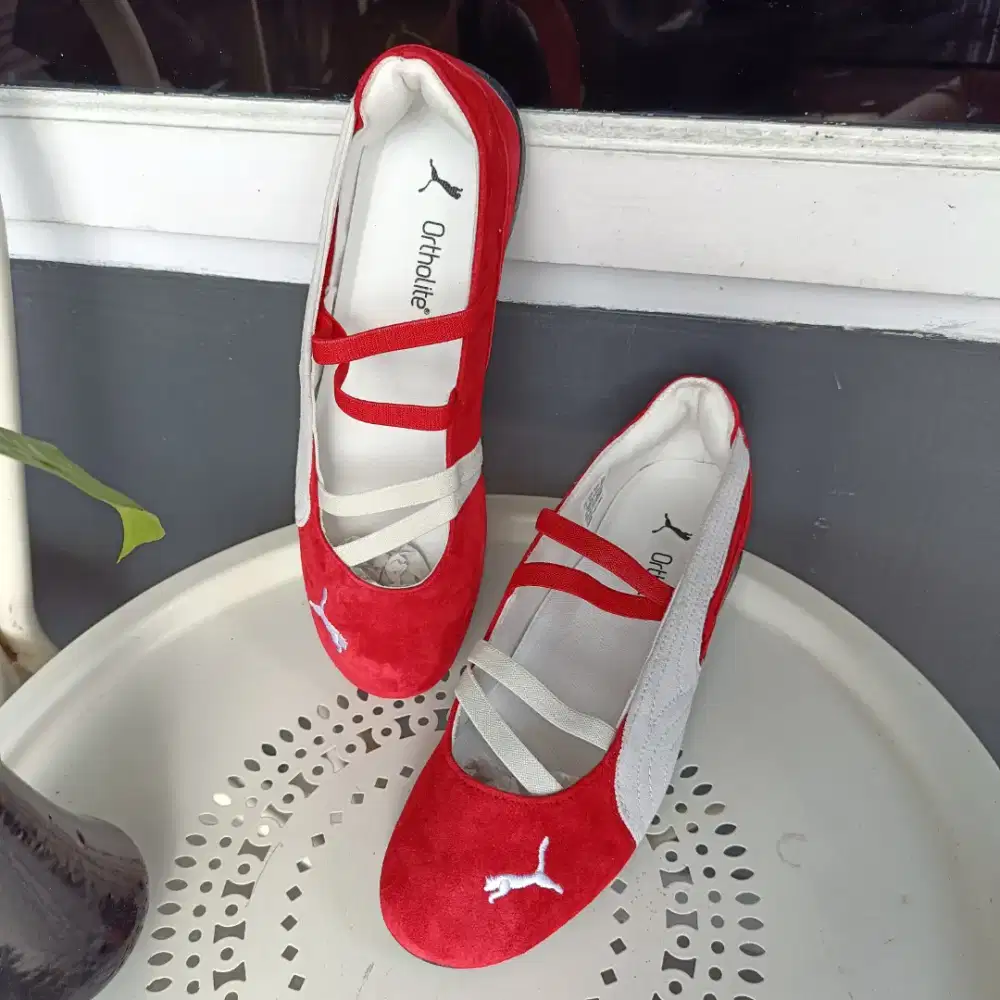 Sepatu Puma Speedcat Ballet merah putih size 41