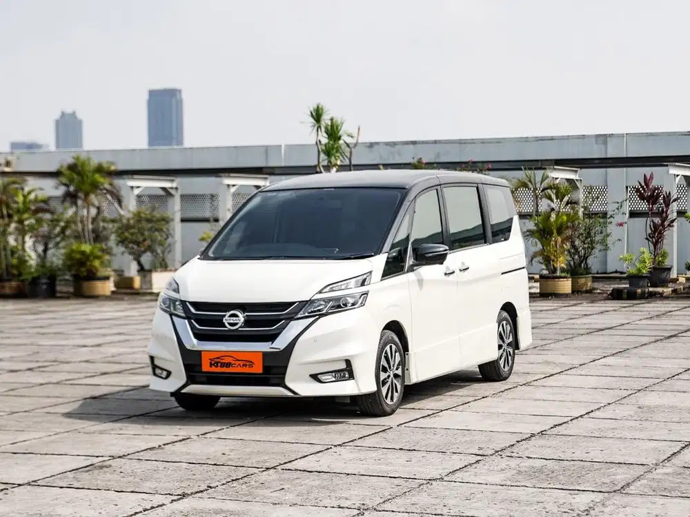 NISSAN SERENA HWS 2.0 MATIC Two Tone White Roof Black 2019