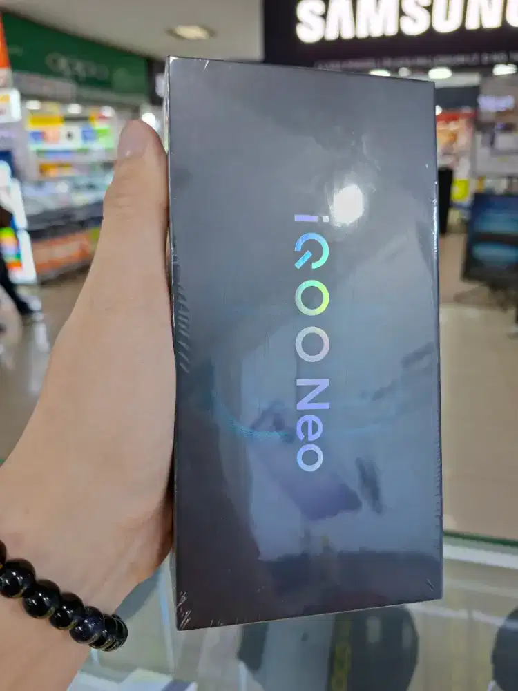iqoo neo 10 5g ram 16/512gb Baru