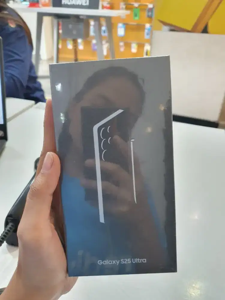 Samsung S25 Ultra Free buds3