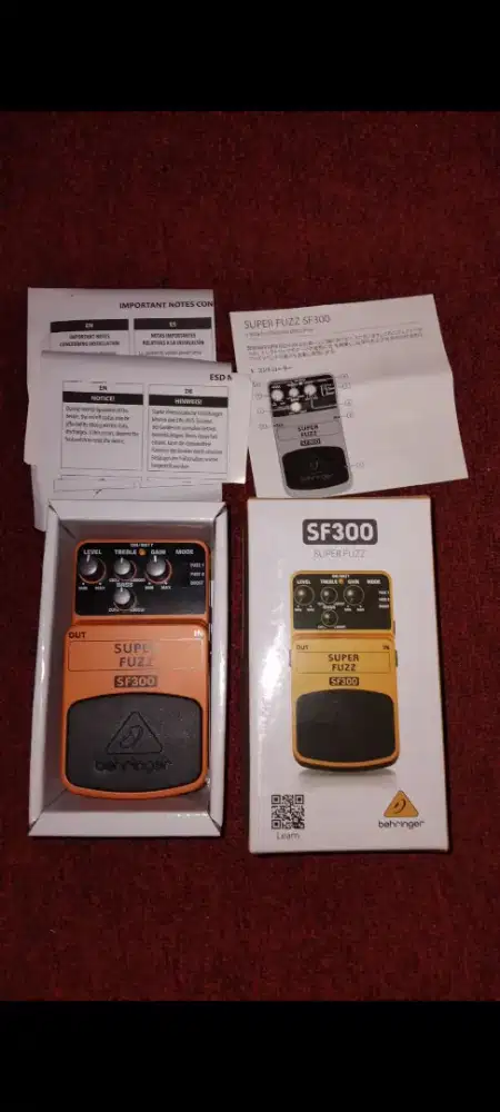 BEHRINGER SUPER FUZZ SF-300