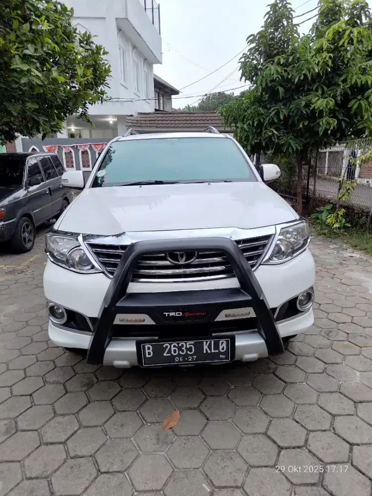 Fortuner G AT Diesel 2012