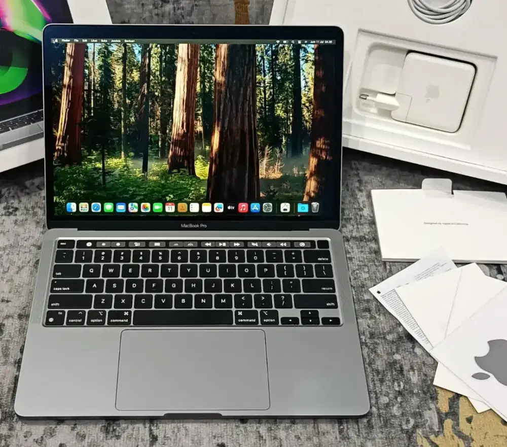 MacBook Pro M1 2020 13 TouchBar 8GB 256GB Gray Fulset Like New CC 402