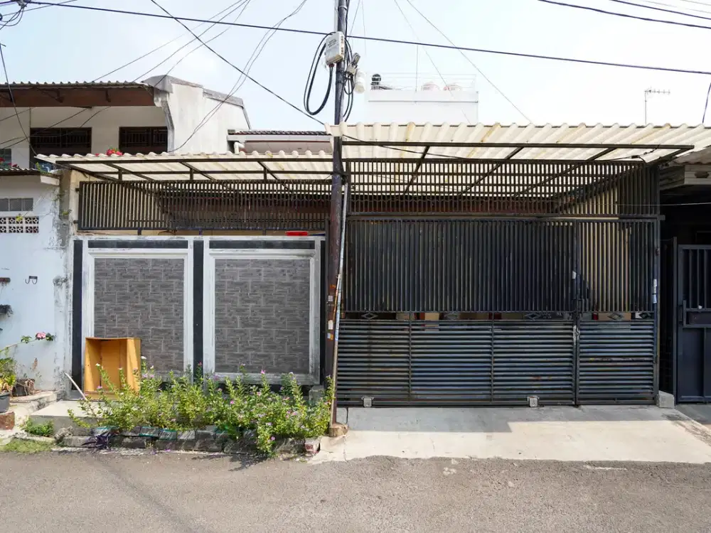 Rumah Hadap Utara LB 160 Strategis 10 menit ke Lippo Mall Puri J-25349