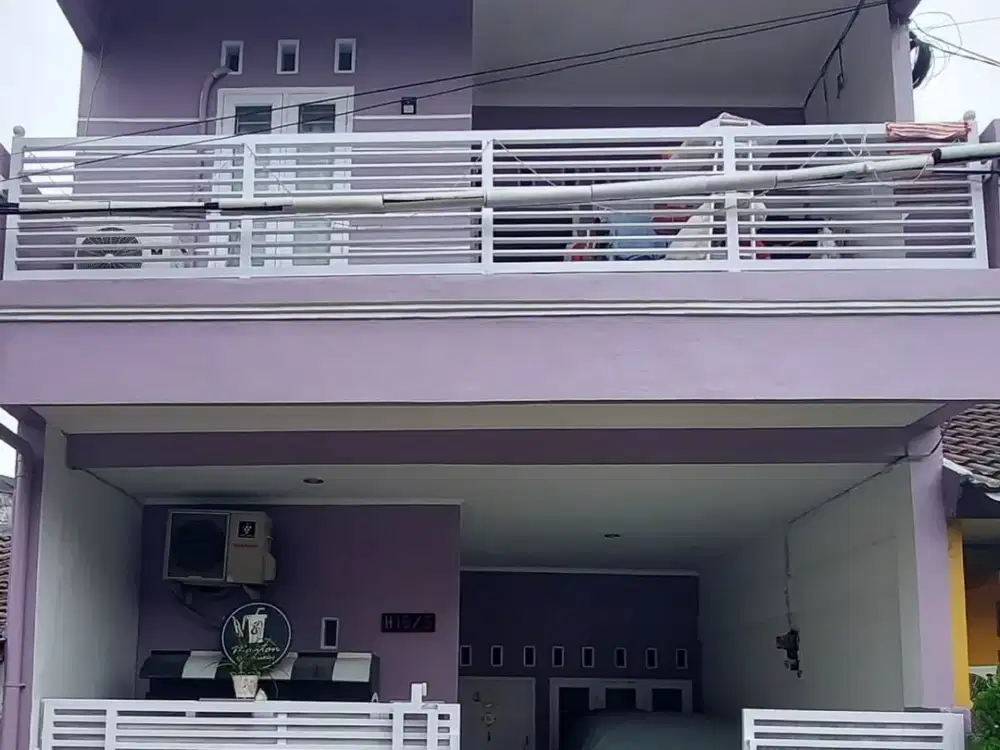 Rumah 2 Lt SHM 15 Menit ke RS Grand Wisata Hermina Hadap Utara J-17056