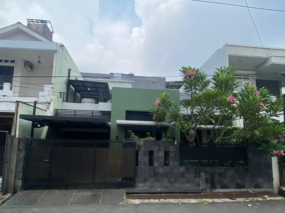 Rumah Duren Sawit Luas 190 m2  Jakarta Timur