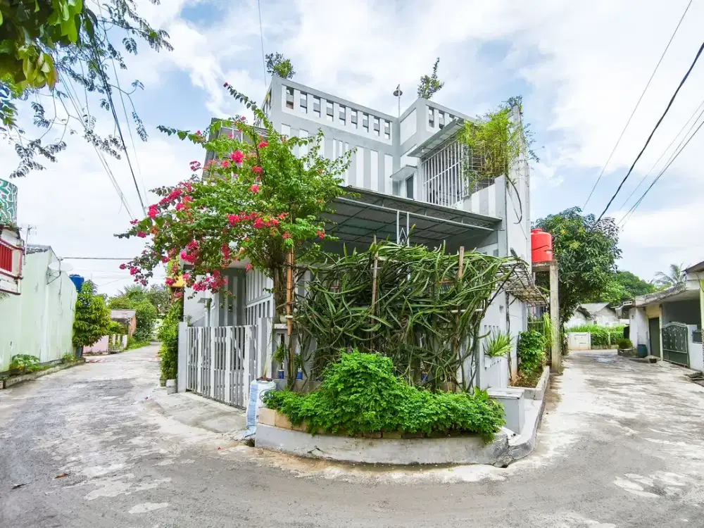 Rumah Luas 3 Lt Bisa Nego dekat Brawijaya Hospital Dibantu KPR J-27768