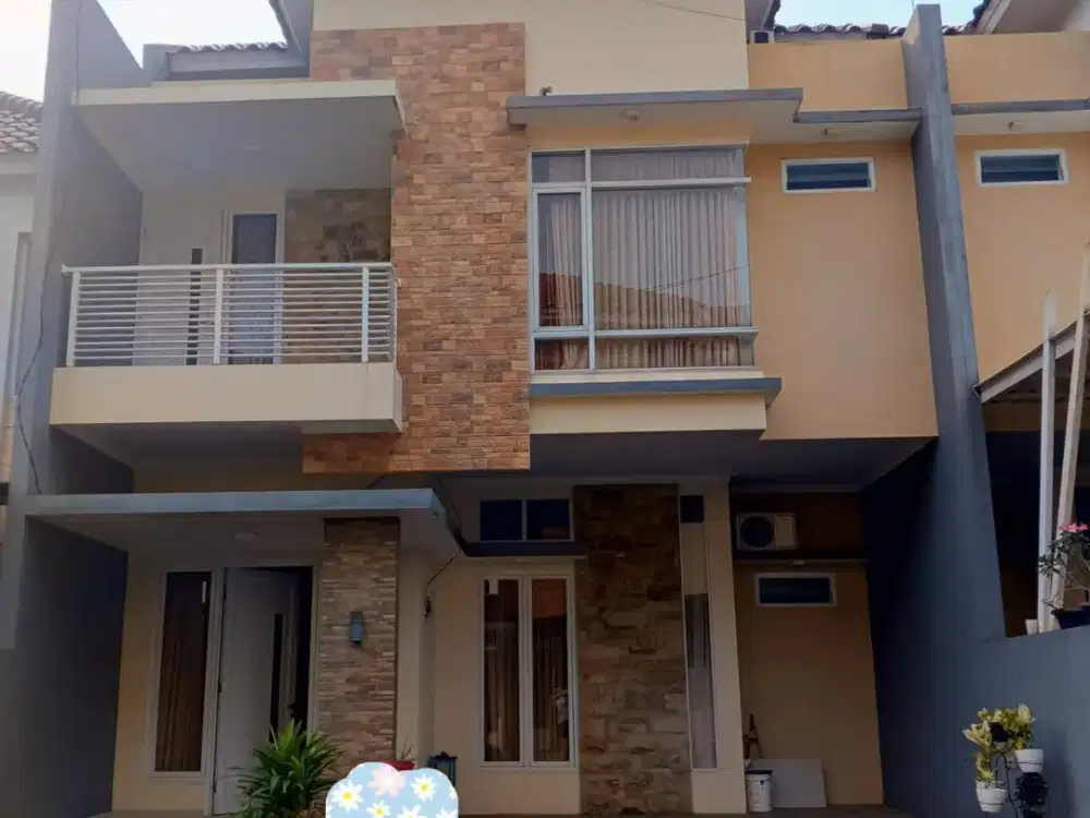 Rumah 2 Lt Strategis 15 Menit ke One Belpark Mall Harga Nego J-28165