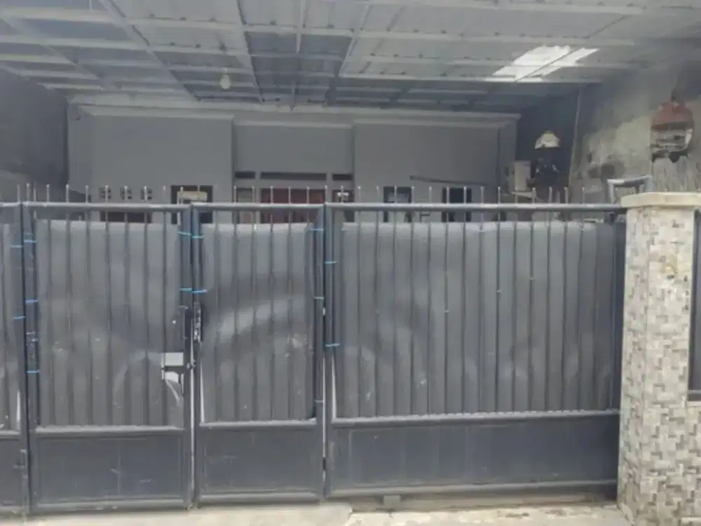 Rumah Strategis 14 Menit ke Summarecon Mall Bekasi Siap Huni J-31067