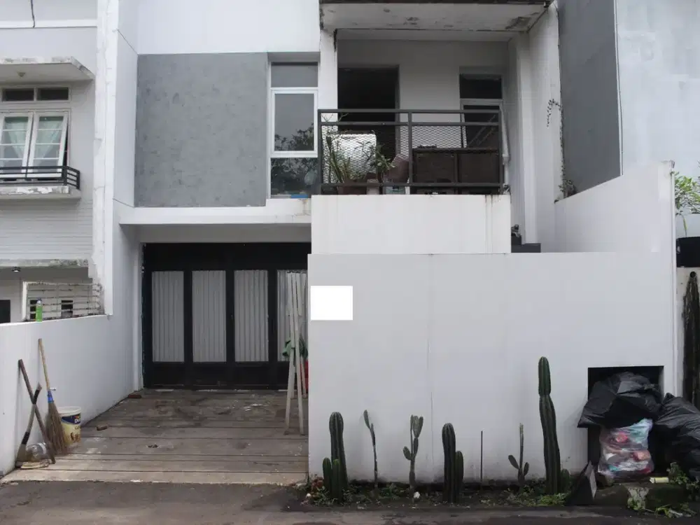 Rumah 2 Lantai Siap Huni di Panorama Bukit Cinere Dekat Mall J-21163