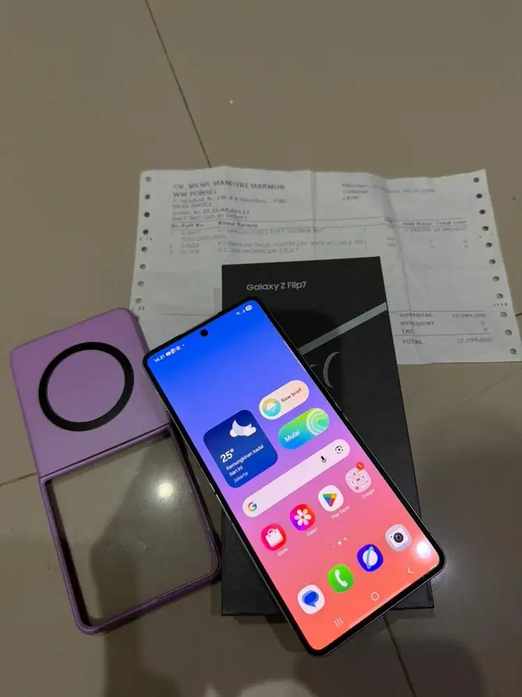 Samsung Z Flip 7 Mint