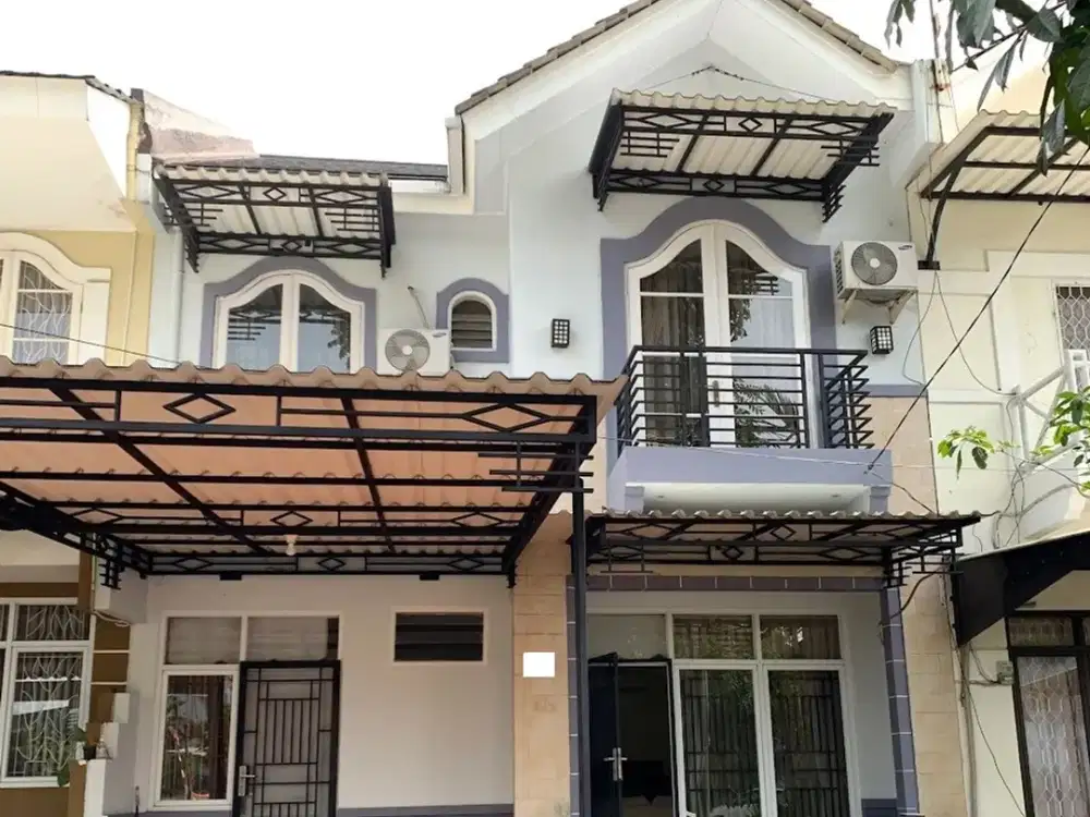 Rumah di Meadow Green 8 menit ke CityWalk Lippo Cikarang Nego J-21136