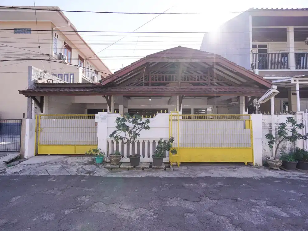 Rumah 7 Kamar Tidur SHM Siap KPR dekat Mall Artha Gading J-23059