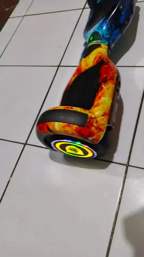 Hoverboard music bluetooth