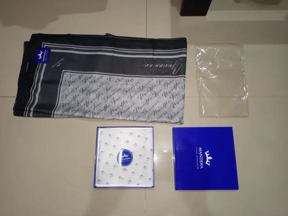 DI JUAL KERUDUNG MANDJHA BY IVAN GUNAWAN