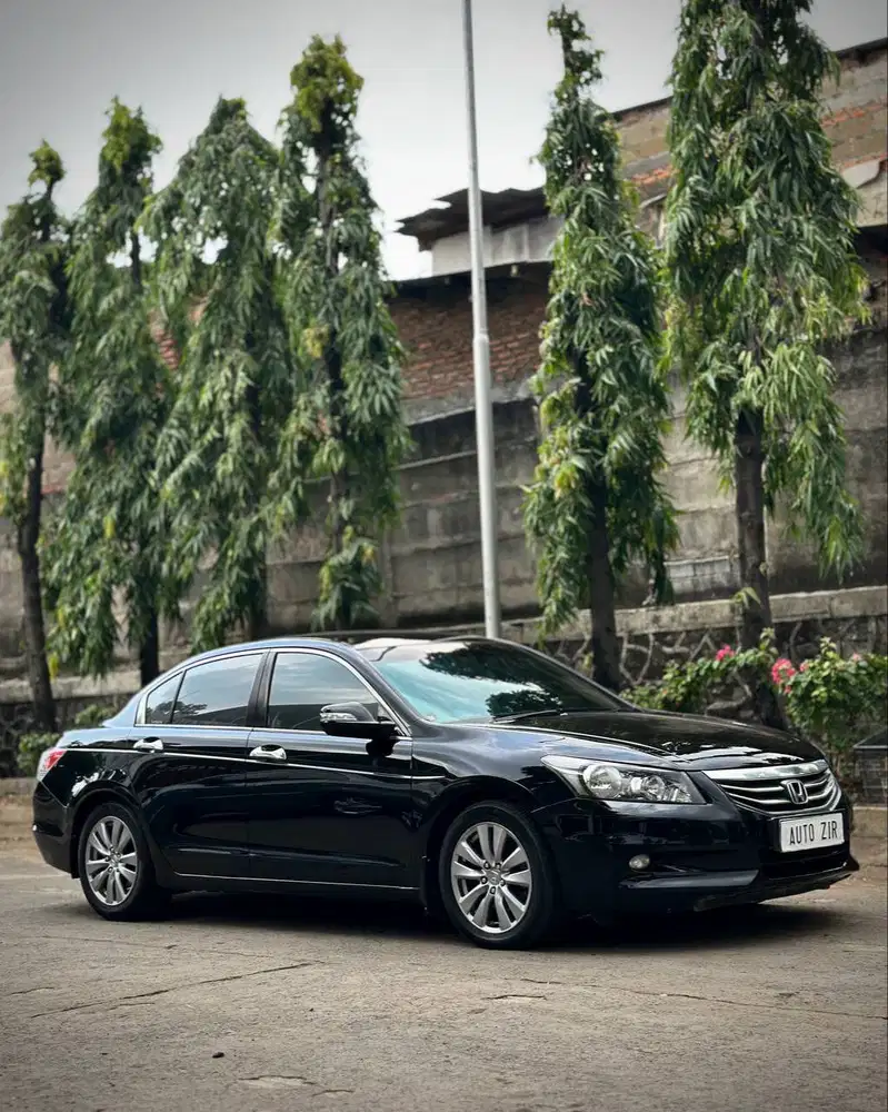 Honda New Accord VTIL Hitam 2011 TdpMurmer Ori Menarik Bu Antik Simpan