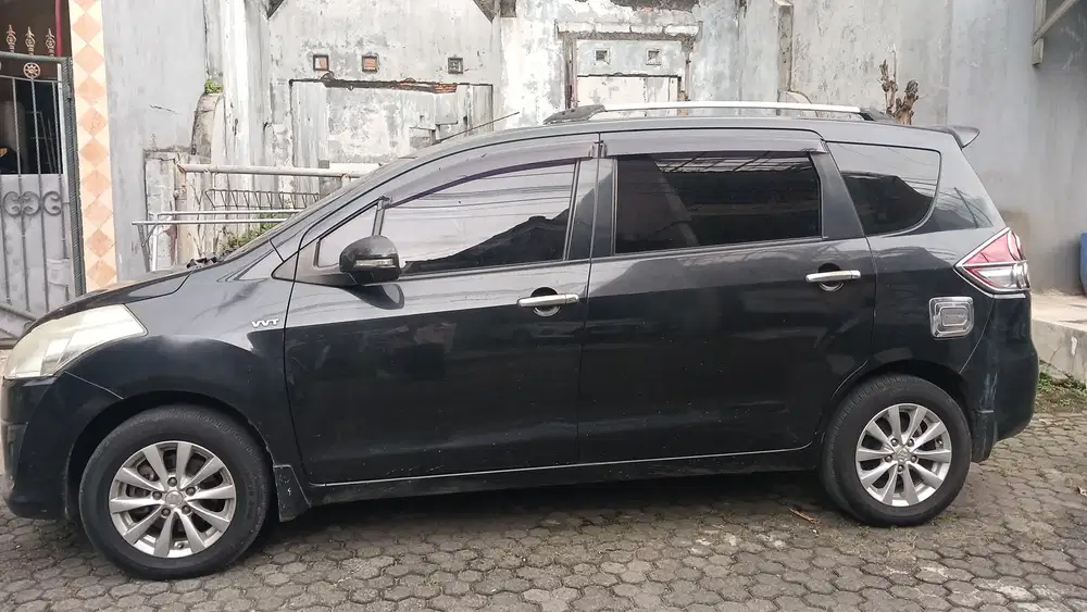 Suzuki Ertiga 2012 Bensin