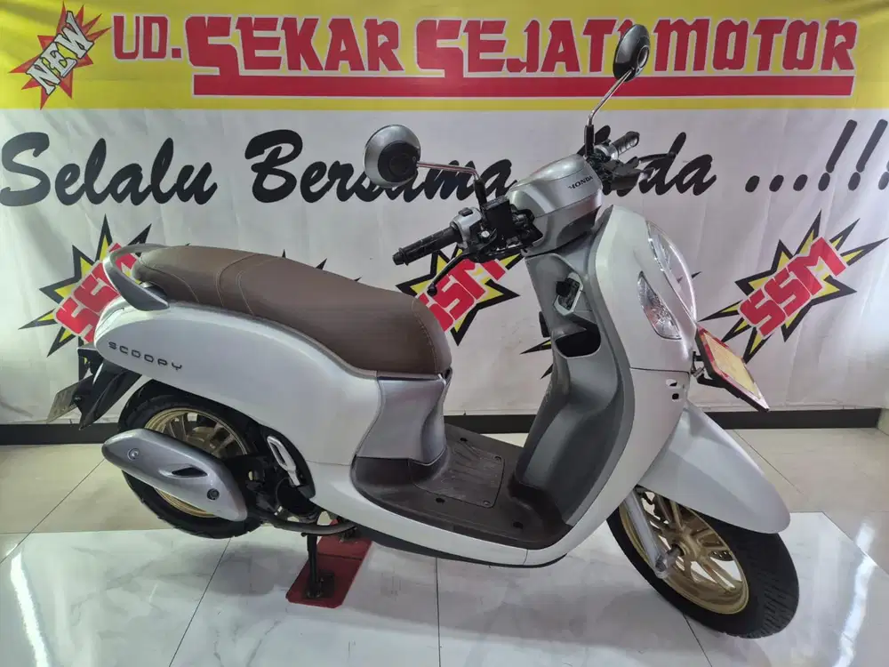 Scoopy prestige 2021 plat W siap pakai