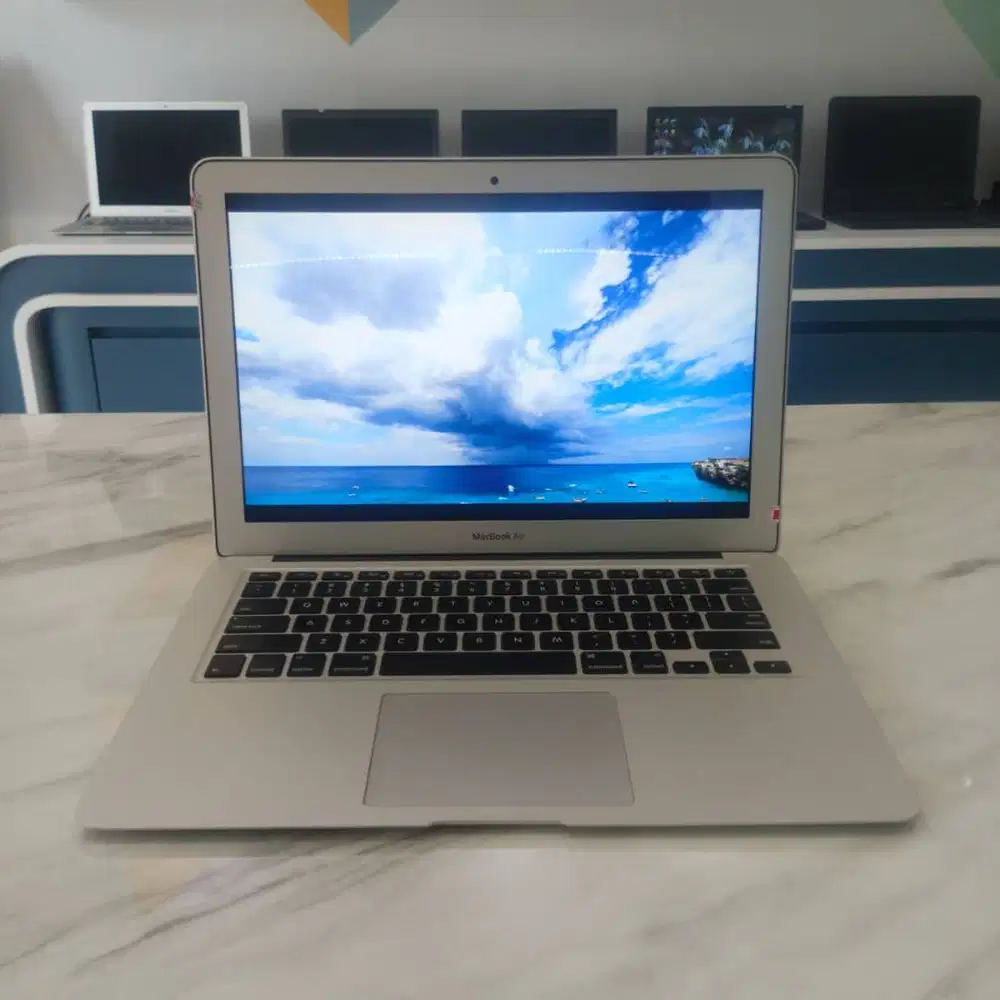 [MB07 Macbook Air] Laptop Kuliah i7 8GB 256GB Cocok Untuk Mahasiswa