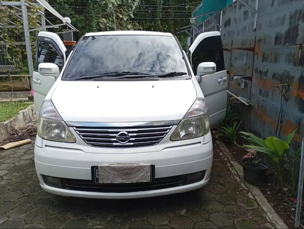 Nissan Serena HWS 2012 matic