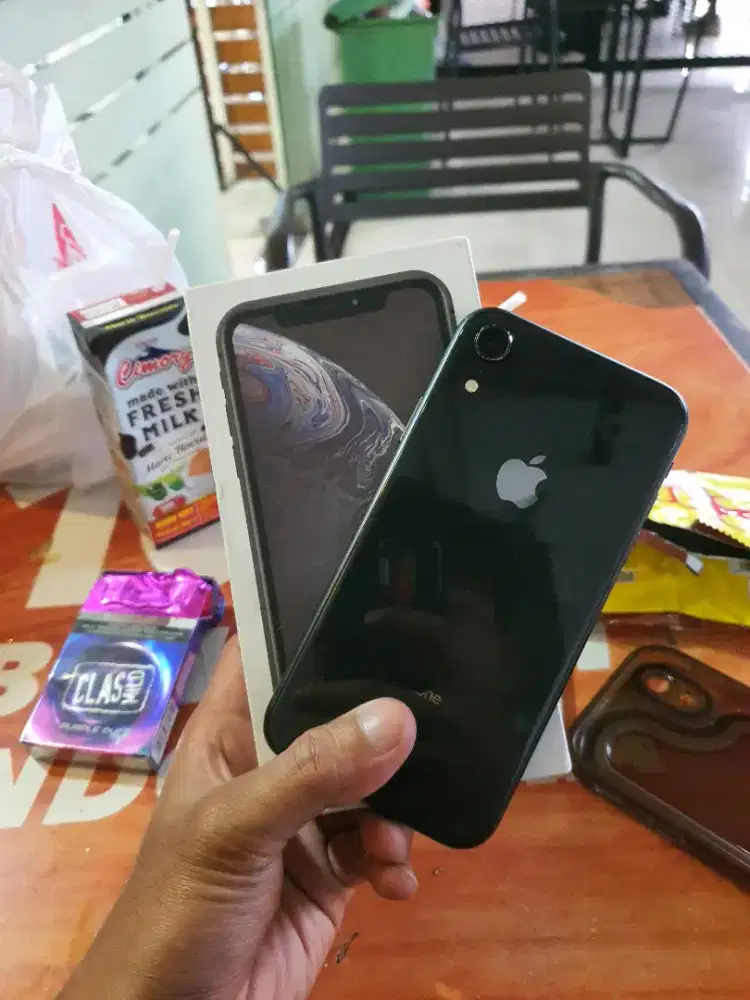 iphone xr 64gb inter