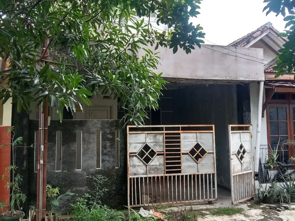 Rumah Terawat di Bogor 10 Menit ke Stasiun 2 Lantai Siap Huni J-30910