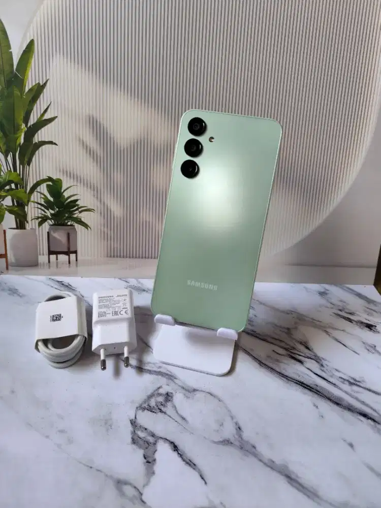 Samsung A16 4G Ram 8/128 Hp dan charger mulus 99%