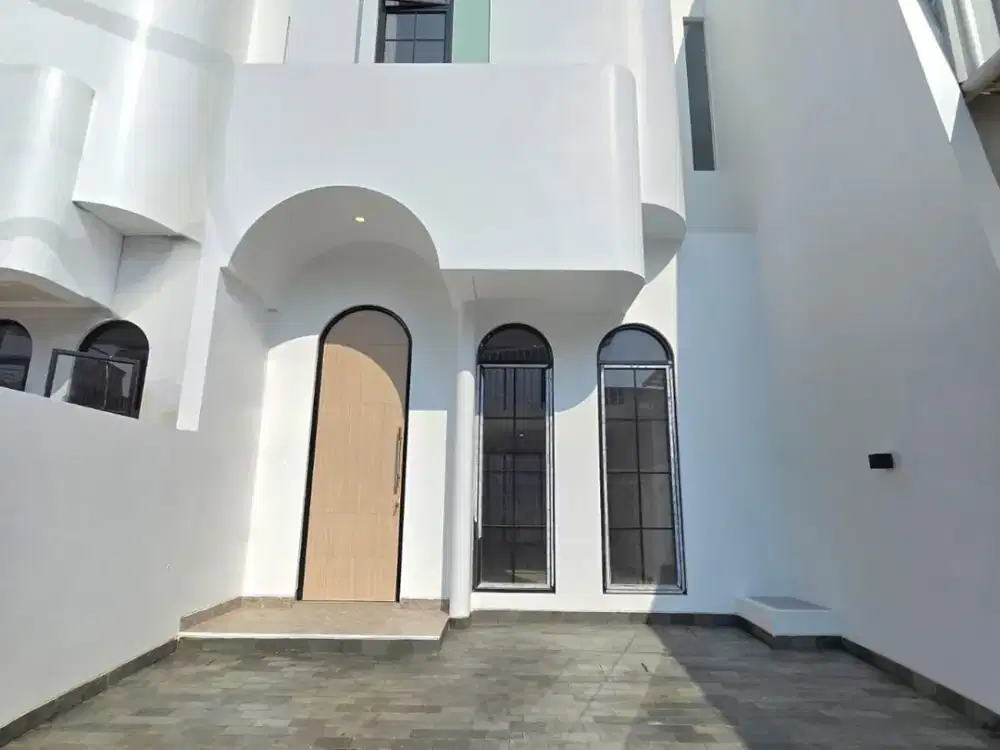 Rumah Luas 2 Lt Strategis 10 Mnt ke Green Sedayu Mall Bisa KPR J-28482