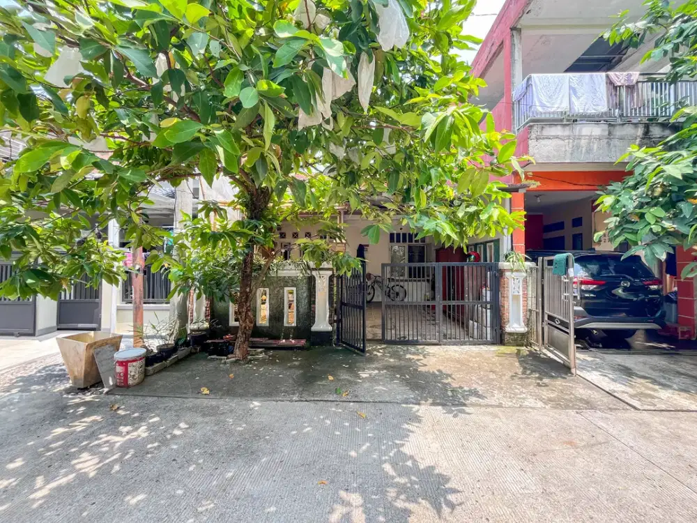 Rumah Asri Bebas Banjir 10 Menit ke Stasiun Depok Dibantu KPR J-9749