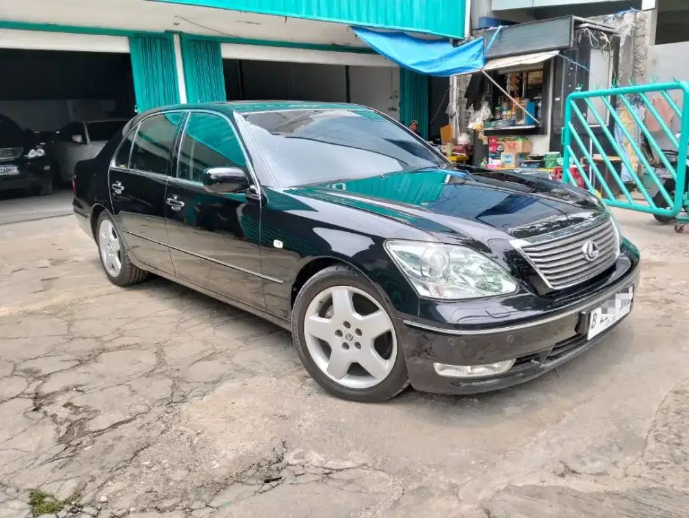 Lexus LS430 V8 Collector item