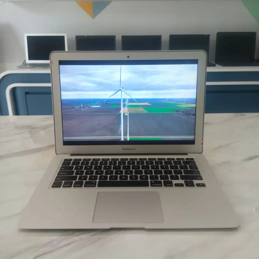 [MB07 Macbook Air] Laptop Editing i7 8GB 256GB Cocok Untuk Pelajar