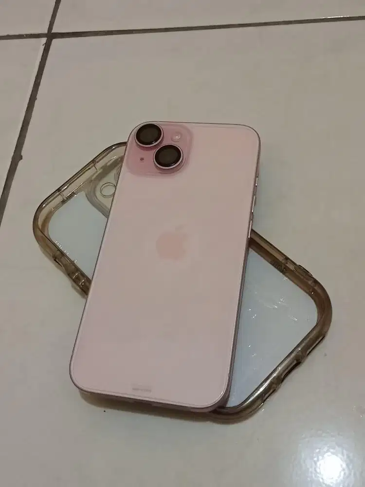 Jual iphone 15 pink 128GB IBOX harga 9.5jt