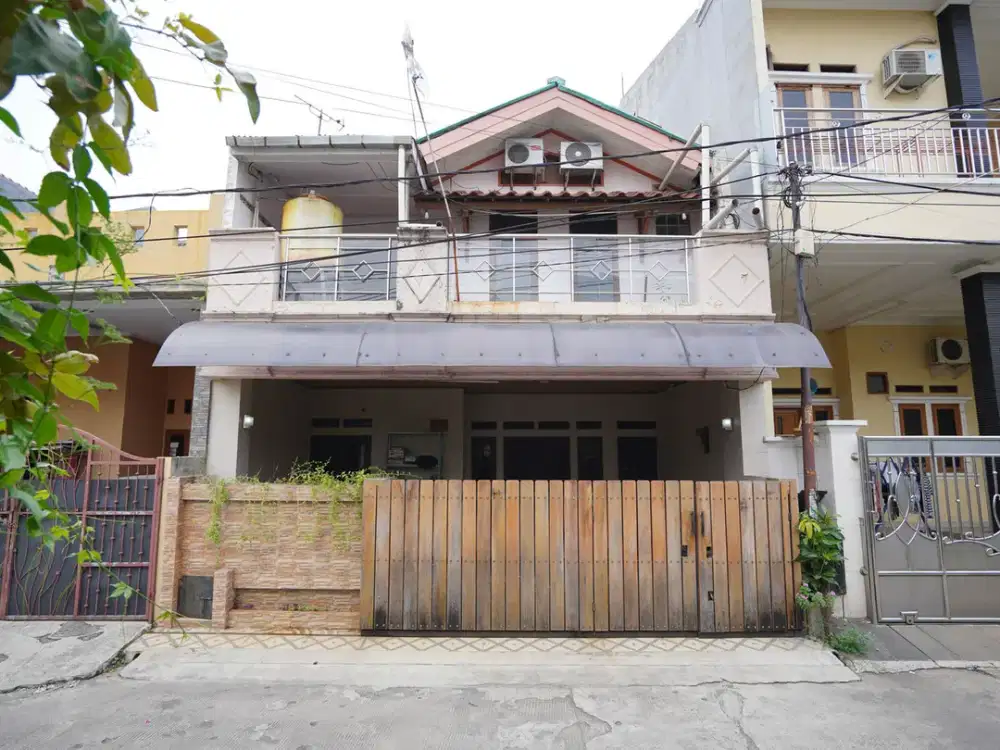 Rumah Minimalis 9 Menit ke Stasiun Cakung LB 120 Bebas Banjir J-21759