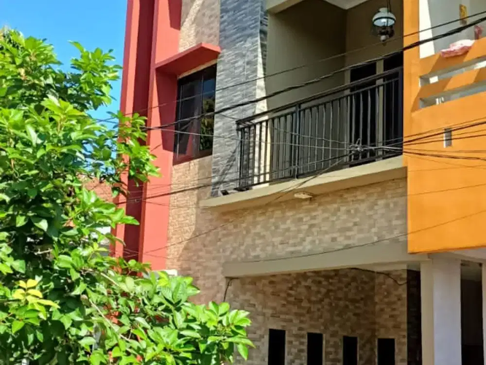 Rumah 3 Lantai Akses Dekat Cinere Bellevue Mall Dibantu KPR J-25141
