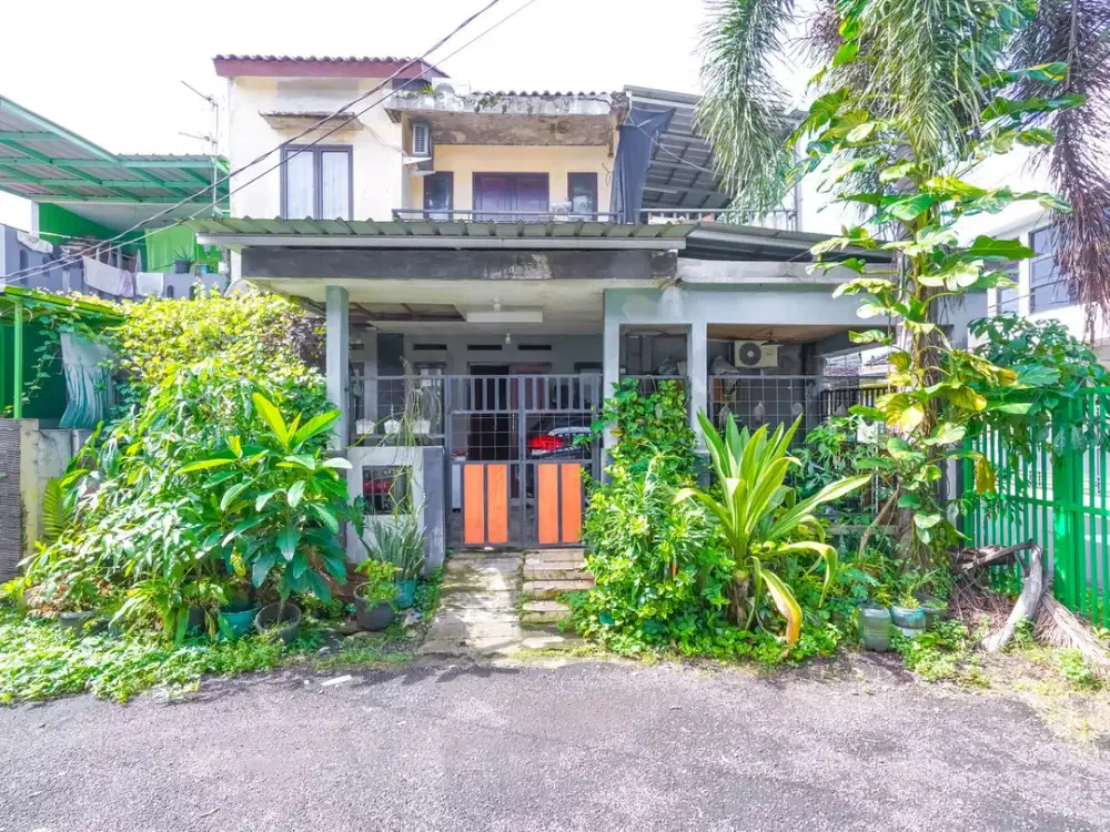 Rumah Asri 2 Lantai 15 Menit ke Stasiun Depok Baru Hadap Utara J-16165