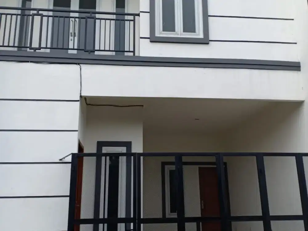 Rumah 2 Lt di Cibubur Akses Dekat Tol dan Faskes Hadap Utara J-28556