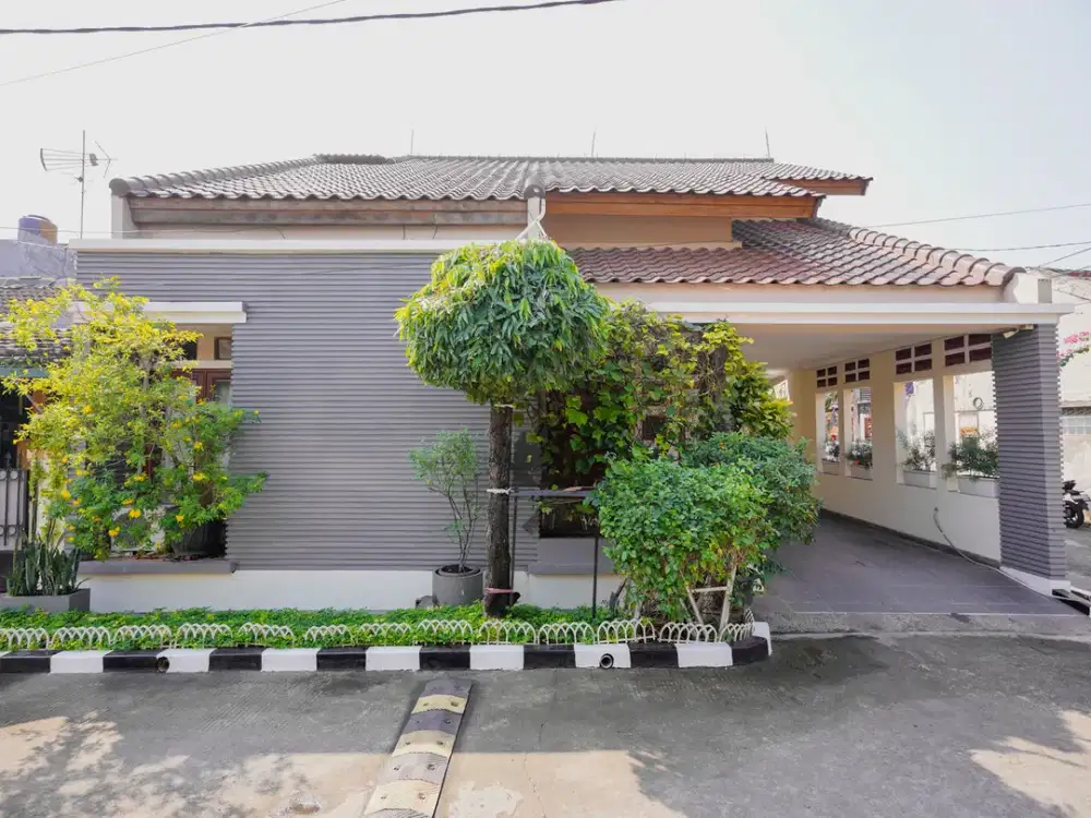 Rumah SHM Luas 3 Menit ke Gerbang Tol Pondok Gede Harga Nego J-22580