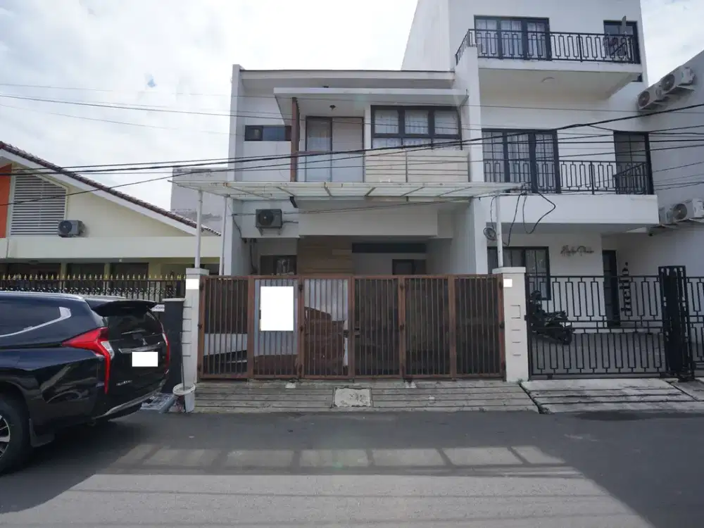 Rumah di Jalan Kosambi dekat Gerbang Tol Slipi 2 Siap KPR Nego J-21761