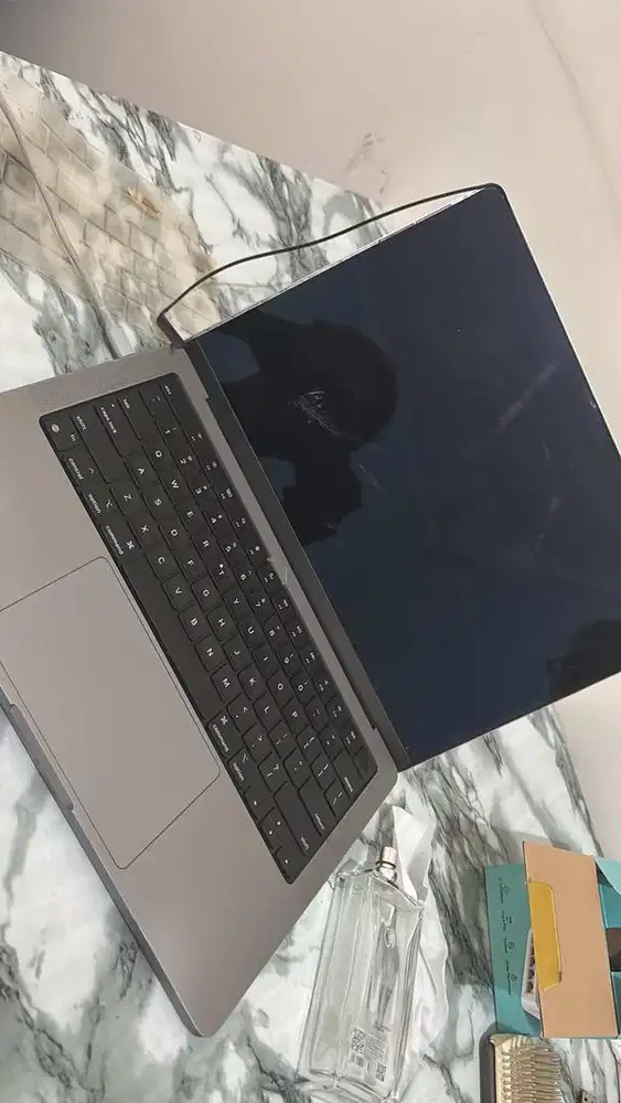 Jual Macbook pro M1 2021