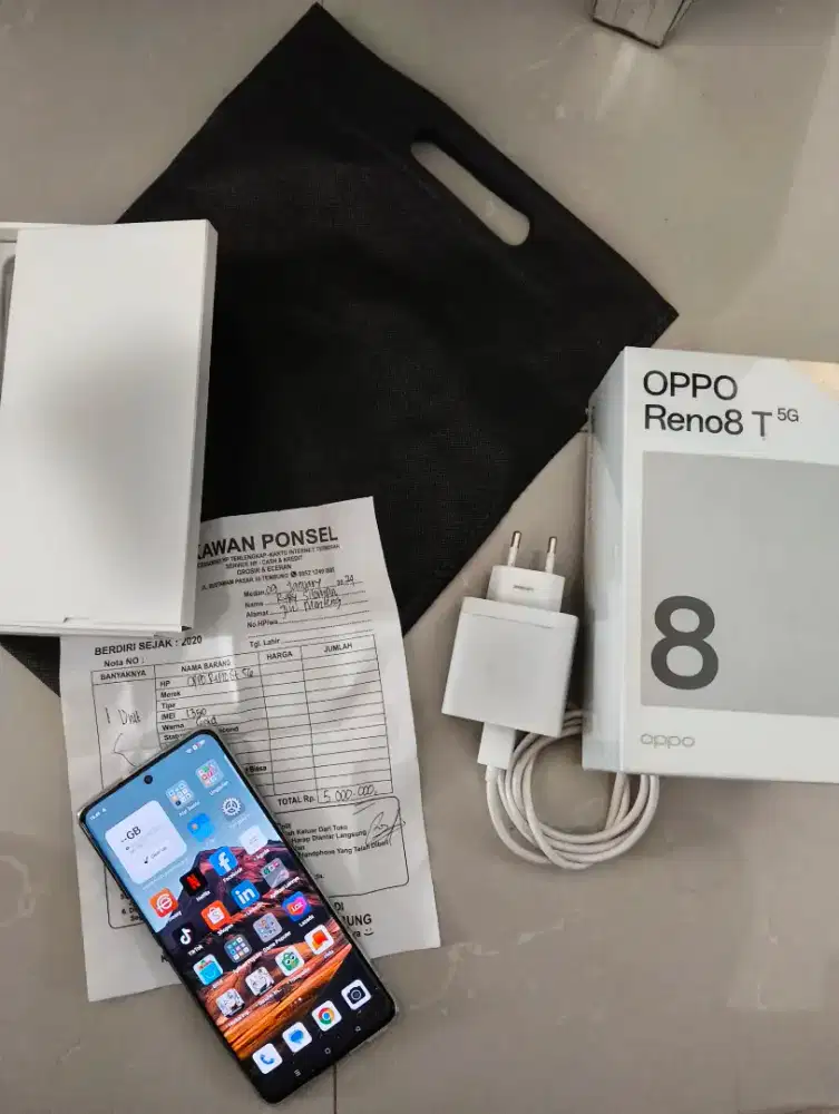 Oppo Reno 8T 5G 8/128 terawat cepat aja