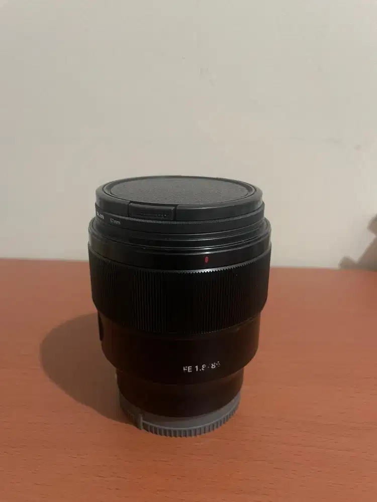 Sony FE 85mm f1.8
